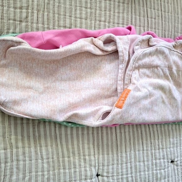 5 Infant Swaddles - Picture 4 of 8